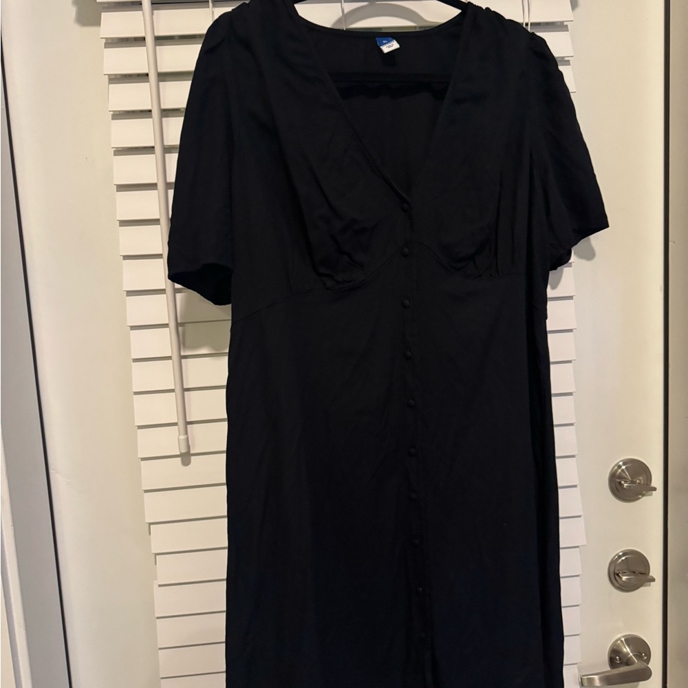 Old Navy Classic Black Dress